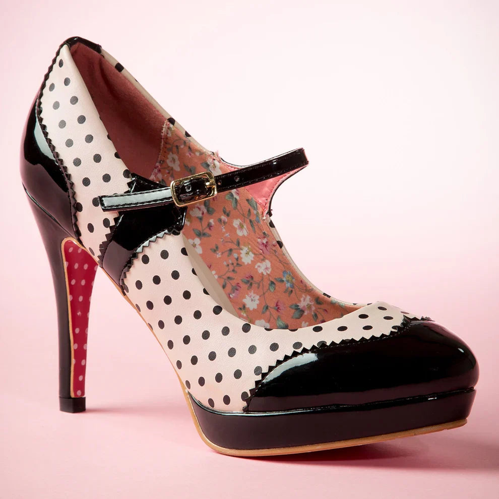 👠 Vintage Polka Dot Mary Jane Heels