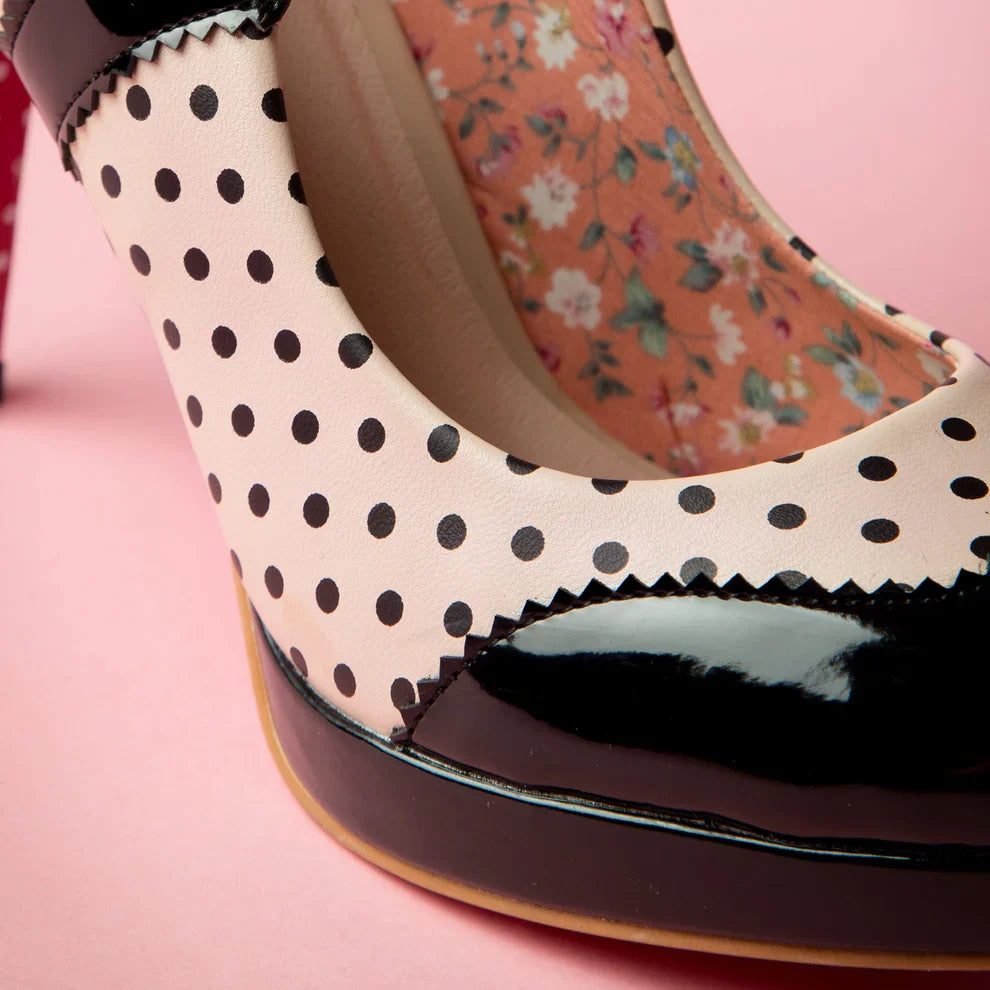 👠 Vintage Polka Dot Mary Jane Heels