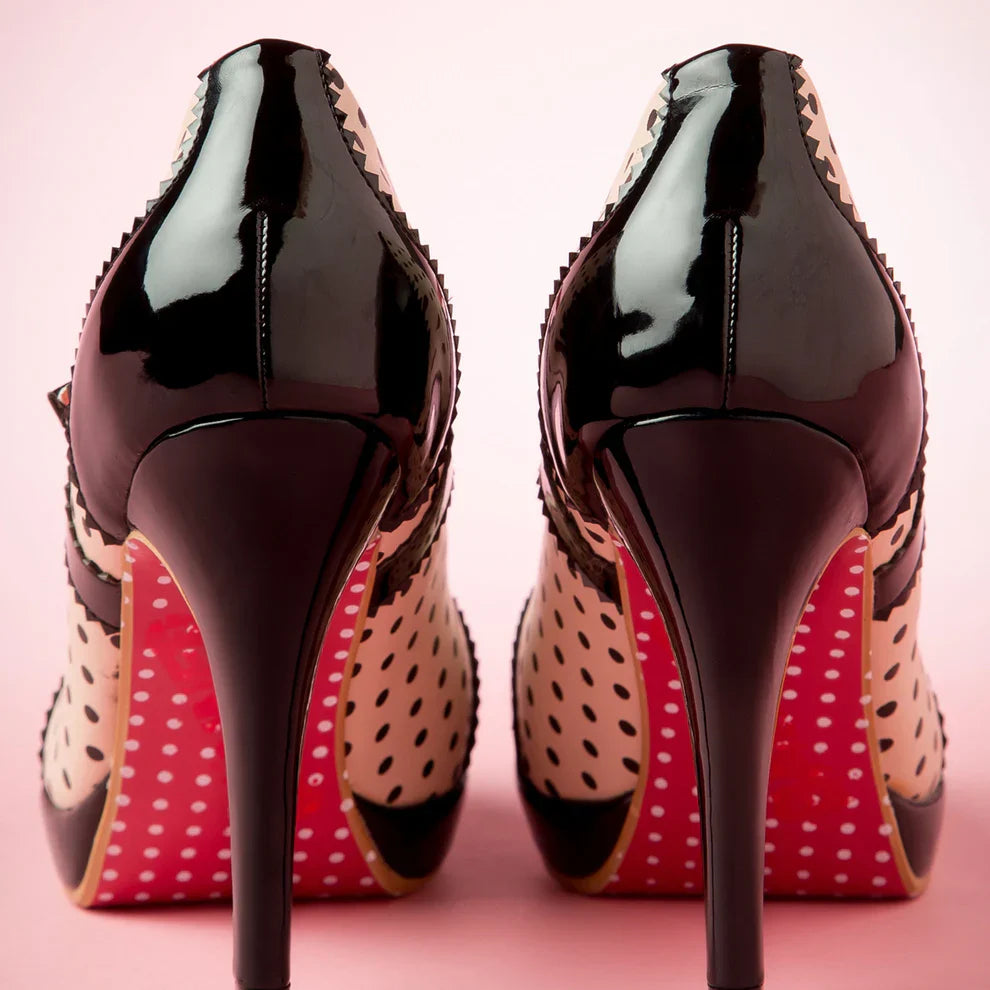 👠 Vintage Polka Dot Mary Jane Heels